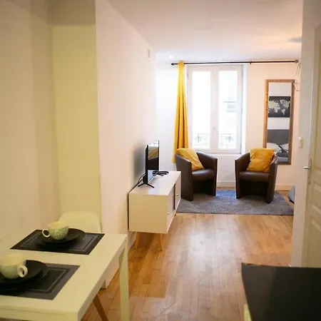 Séjour à Melun Appart'Hôtel de l'Hypercentre Extérieur photo
