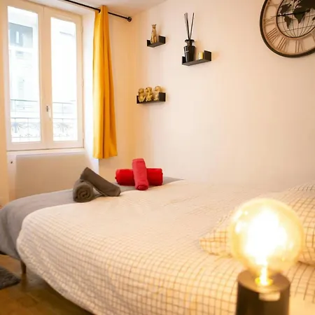 Séjour à Melun Appart'Hôtel de l'Hypercentre Extérieur photo
